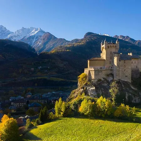 Cretallaz - Rustic House In Strategic Location With Castle View, Free Parking And Wifi 아파트 *