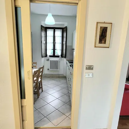 Cretallaz - Rustic House In Strategic Location With Castle View, Free Parking And Wifi 아파트 *