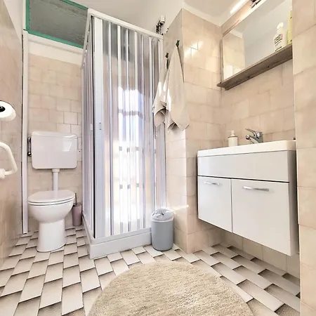 Apartment Cretallaz - Rustic House In Strategic Location With Castle View, Free Parking And Wifi Saint-Pierre